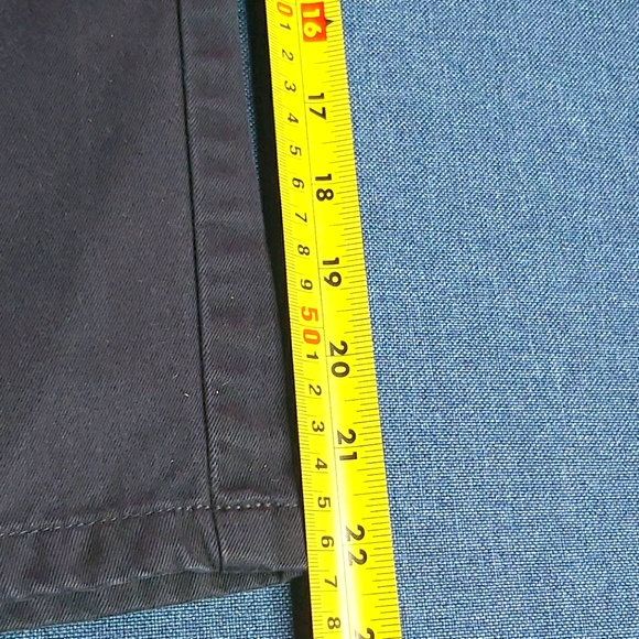 DKNY Vintage High Rise Capris - Picture 2 of 9